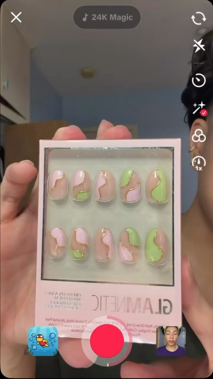 The CUTEST spring nails @glamnetic #springnails #nailinspo #pressonnails #pressons

#LTKgrwm #LTKselfcare #LTKBeauty