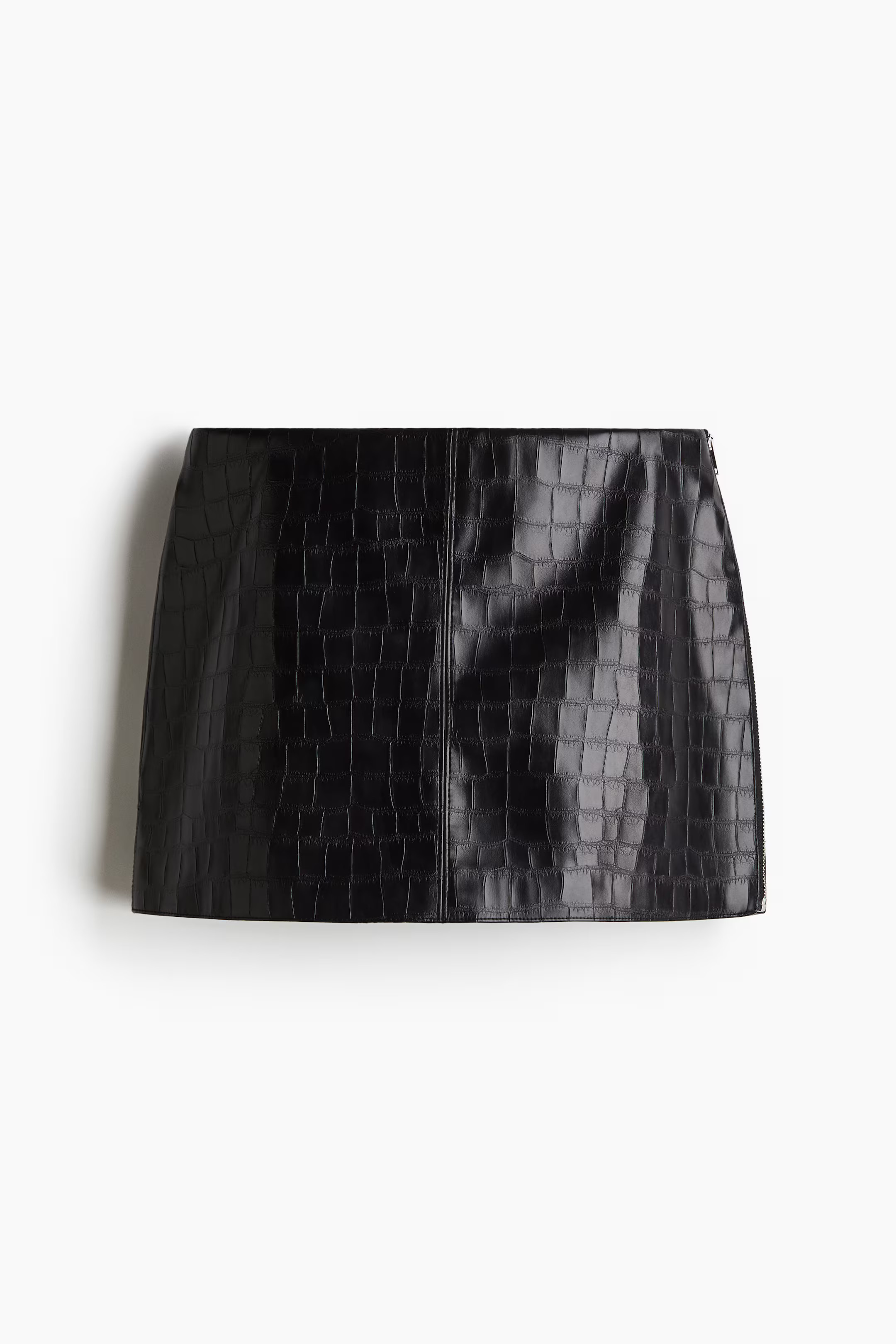 Crocodile-patterned mini skirt | H&M (UK, MY, IN, SG, PH, TW, HK)
