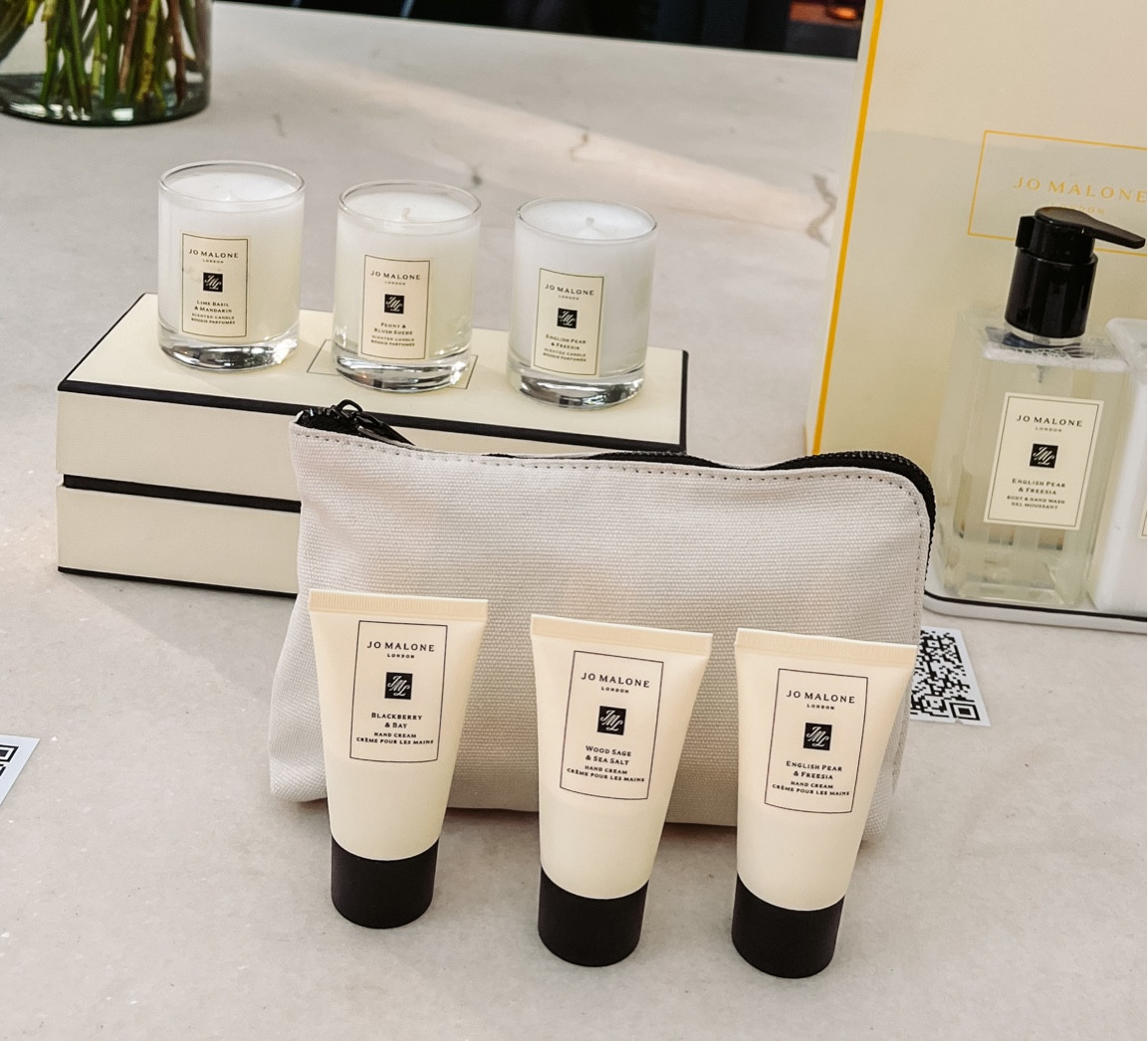 as velas da jo malone valendo muito a pena!! elas duram bastante tempo. as vezes o cheiro ainda fica forte depois de dias q acendi elas

#LTKbrasil #LTKhome #LTKbeauty