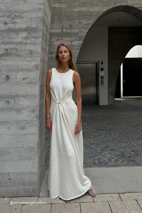 SUE OFF WHITE KNIT MAXI DRESS | DISSH