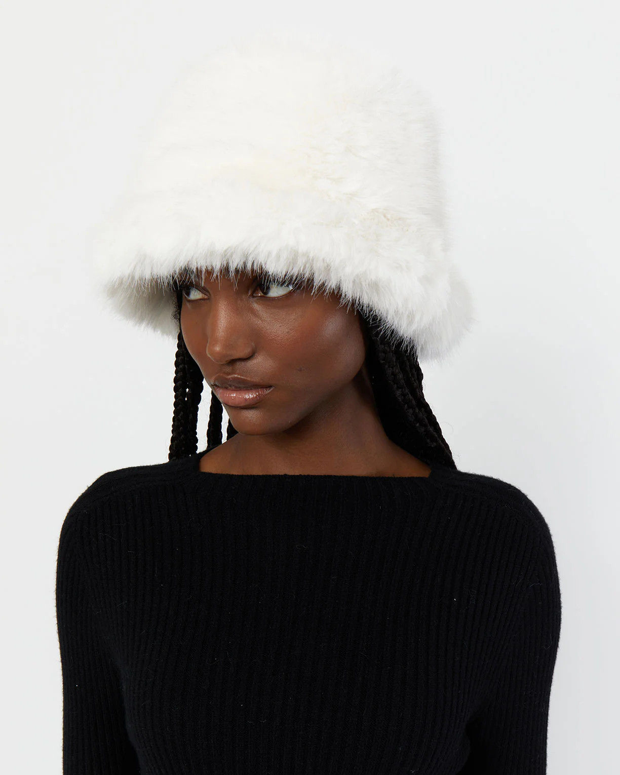 Gilly Off White | Apparis