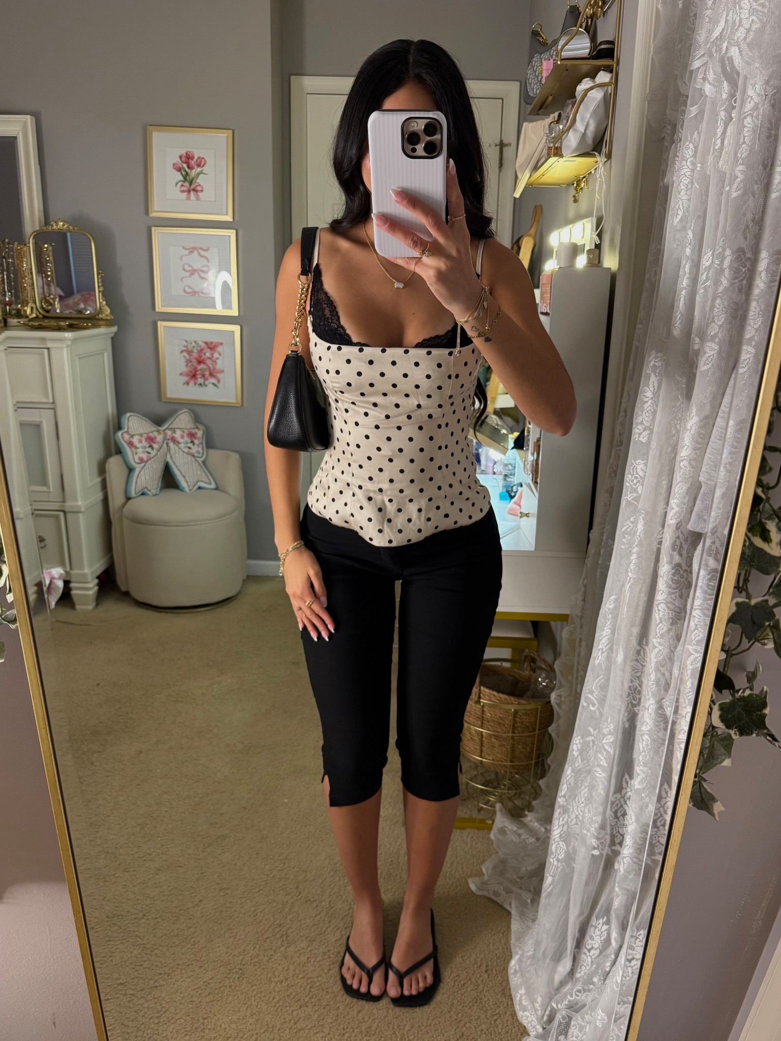 The cutest outfit!! Top size US 4, capris size small🤍🤍

#LTKgrwm #LTKootd #LTKSeasonal