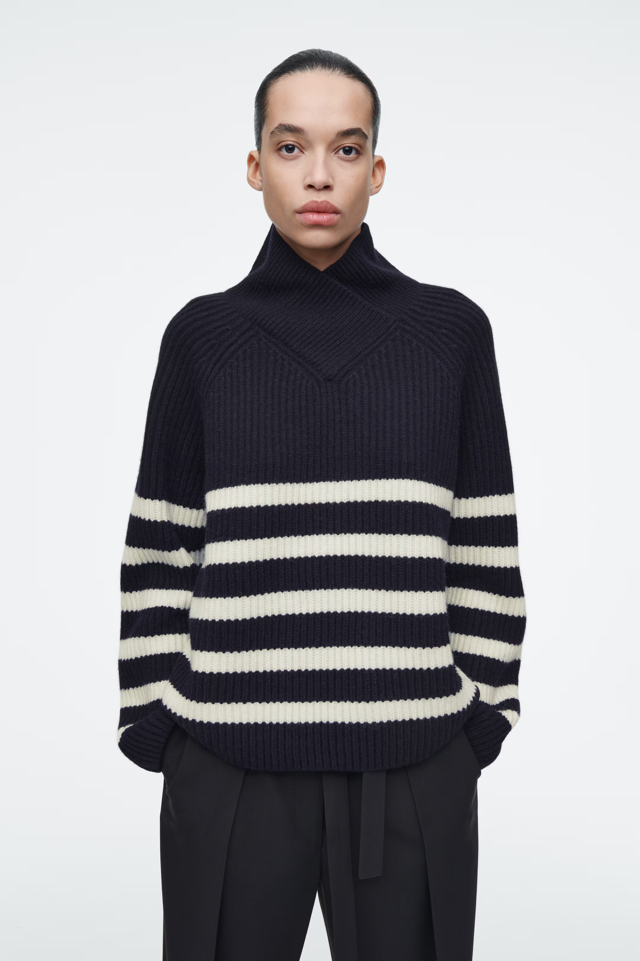 WRAP-COLLAR MERINO WOOL JUMPER | H&M (UK, MY, IN, SG, PH, TW, HK)