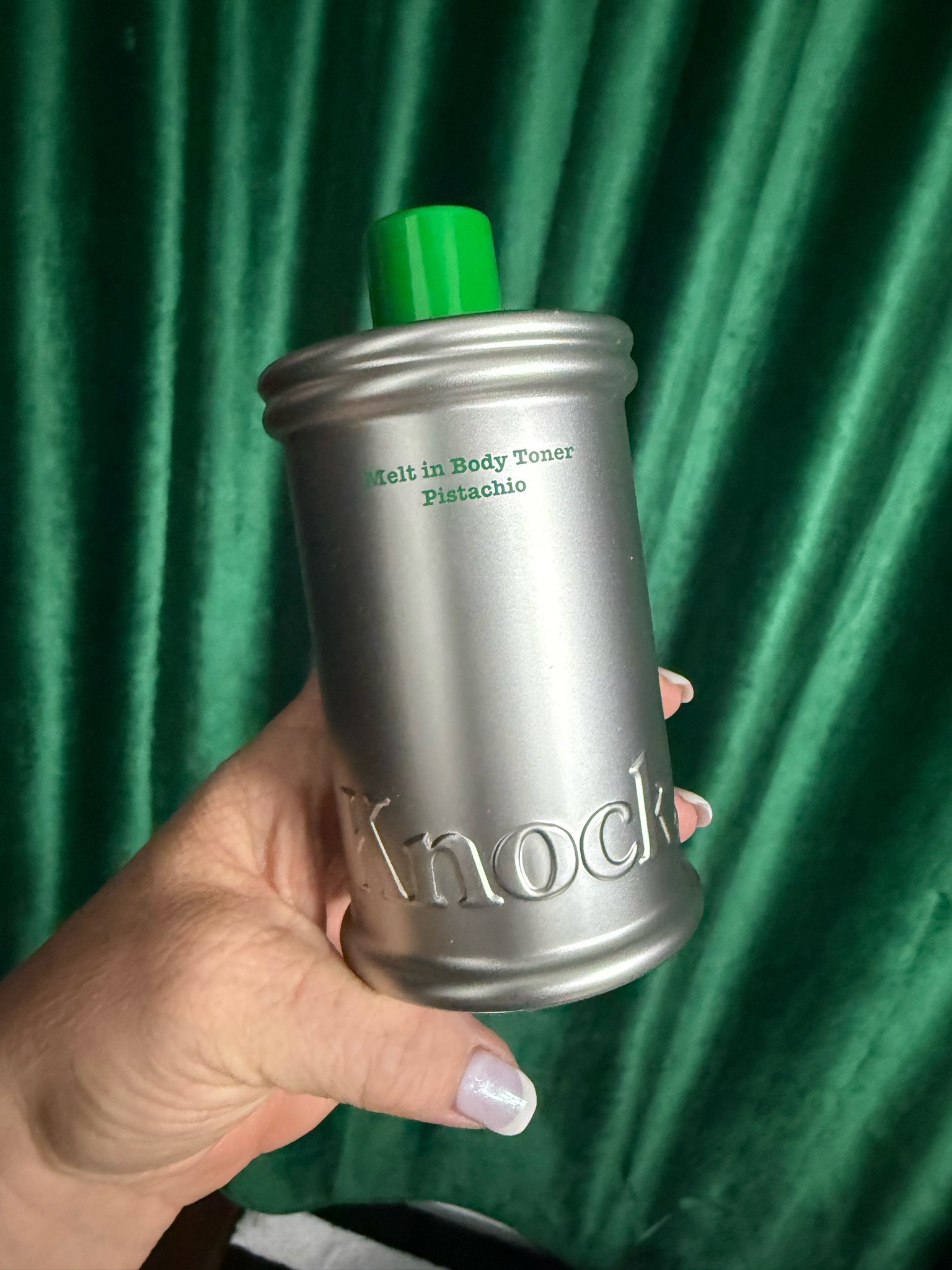 ✨ If your body care routine ends at lotion… you’re missing a step. ✨

Meet one of my newest body care obsessions: Knock Melt In Body Toner – Pistachio. 💚

Body toner helps prep your skin just like facial toner does. It can:
✔️ Smooth rough texture
✔️ Help reduce the look of ingrown hairs
✔️ Gently exfoliate
✔️ Improve the appearance of body acne
✔️ Leave your skin feeling softer and ready to absorb moisturizer

I especially love using it after showering and before body lotion or body oil. The lightweight formula melts right in without feeling sticky, and the Pistachio scent is absolutely delicious. 🤍

Healthy, glowing skin isn’t just for your face—your body deserves the same love.

Have you added a body toner to your routine yet? 👇

#RandiParksArtistry #BodyCare #KnockoutBeauty #BodyToner #GlowingSkin #SmoothSkin