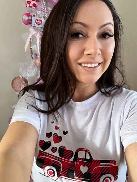 For my Valentines Day lovers how cute is this t-shirt! For those of you that love Valentine’s Day  this is one cute outfit! #valentinesday2024

#LTKfindsunder50 #LTKSeasonal #LTKmidsize