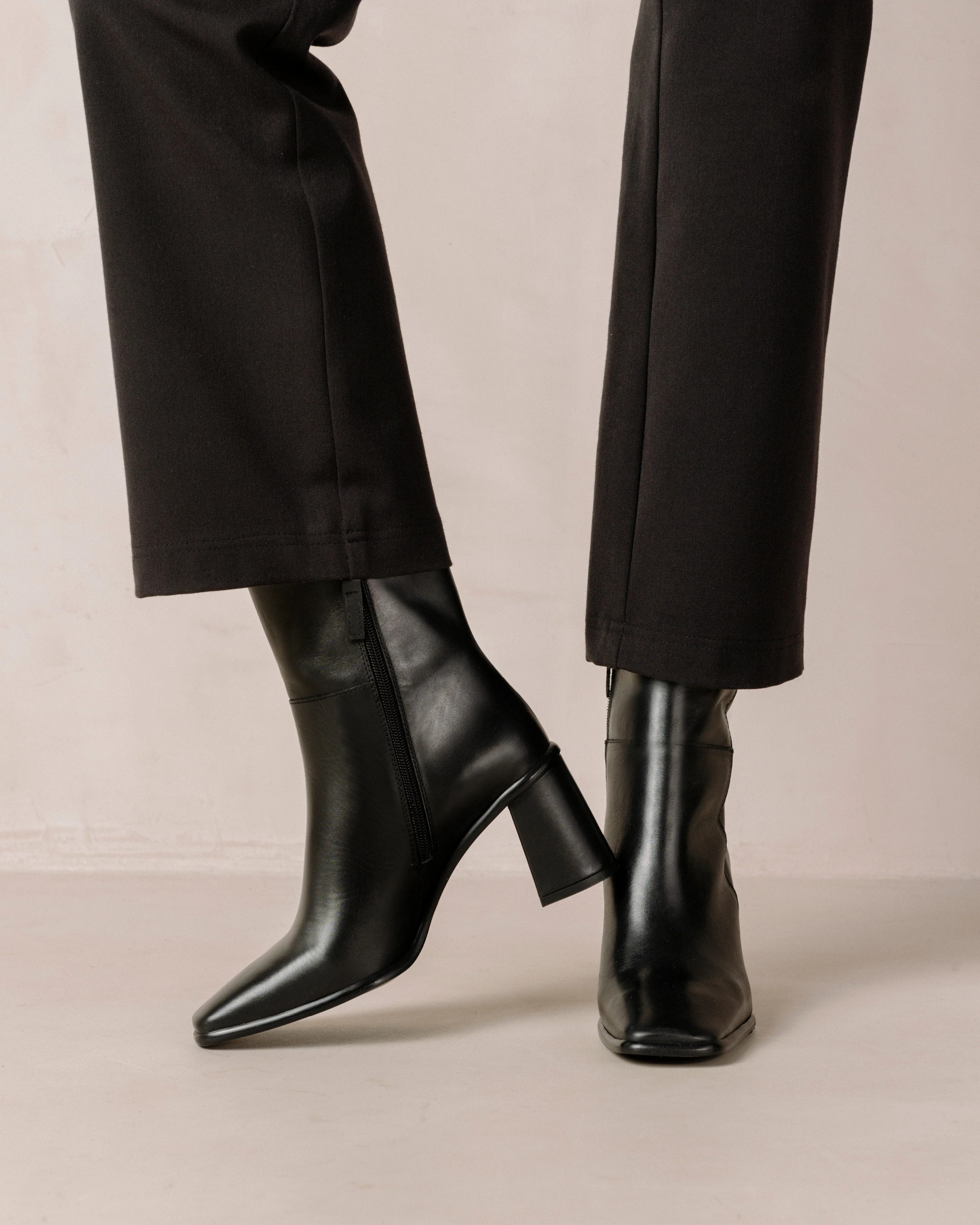 West Total Black | ALOHAS | Alohas AU