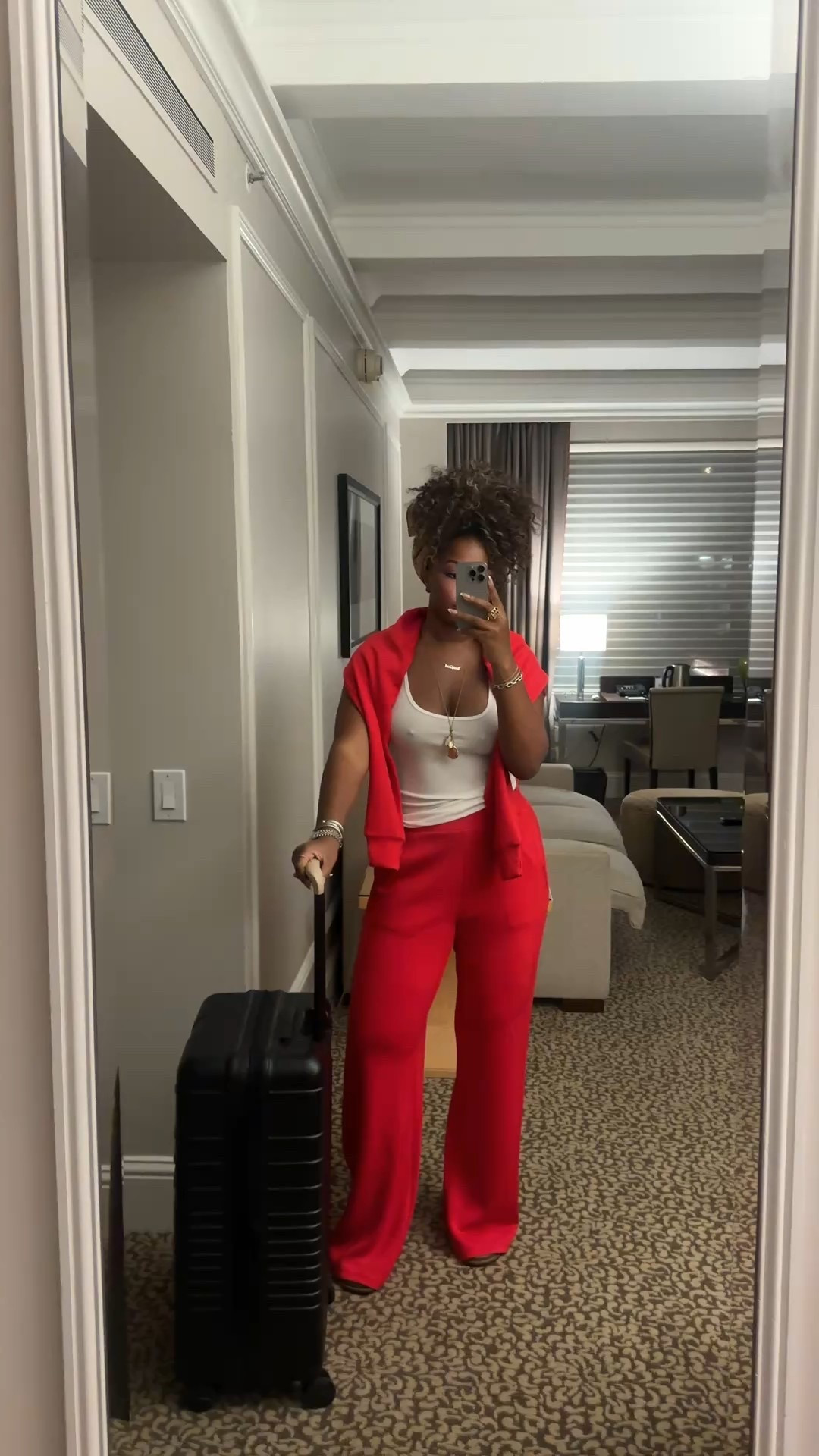 my obsession with this set. FLASH SALE for the air essentials AE30 for 30% off TODAY 

large top + XL tall bottoms ❤️✨💋

#LTKTravel #LTKTall #LTKStyleTip