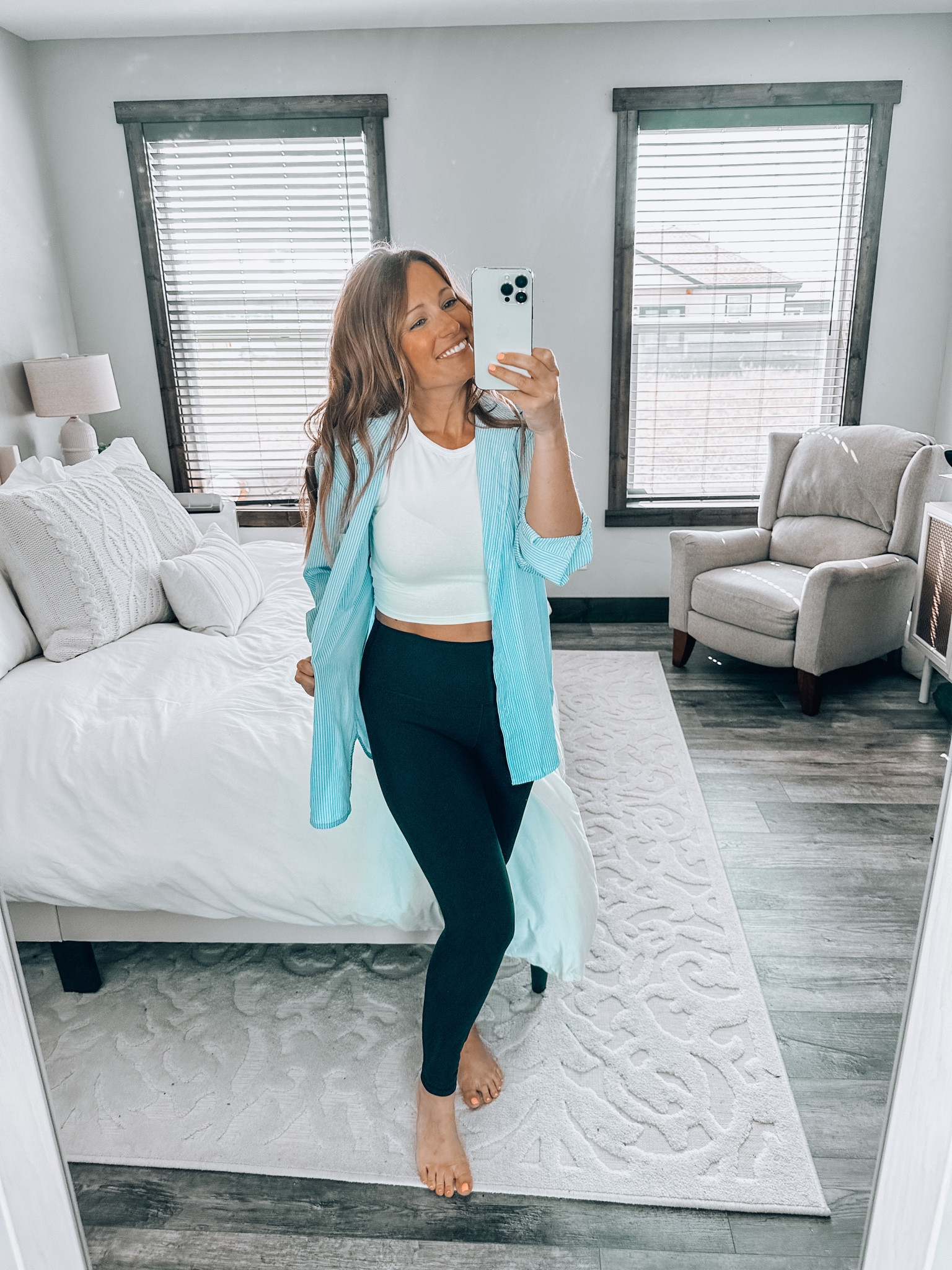 I’m all for the legging outfits this fall, especially when paired with an oversized button-up. 🙌🏻

#LTKstyletip #LTKfindsunder50 #LTKSeasonal