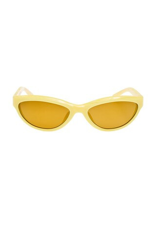 JACQUEMUS Curvo Sunglasses in Yellow | FWRD 