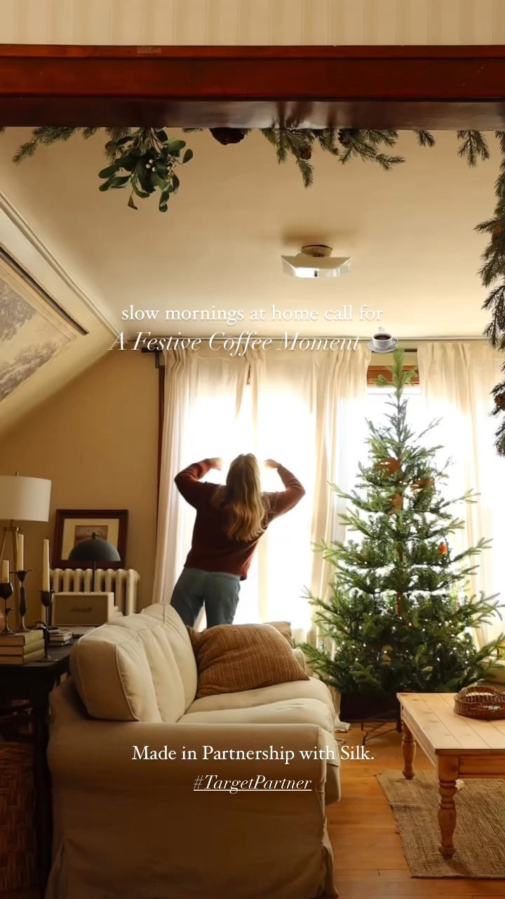 #ad Oh how I love a festive coffee this time of year! Right now my favorite way to get the perfect coffee is the new cold foam oat creamer by @silk. They have two new delicious flavors, cinnamon caramel and white chocolate macadamia, available for purchase at @target right now, and simply can’t get enough. I had to make a special mid-week stop just to stock up on more. #TargetPartner #Silk #Target

#LTKSeasonal