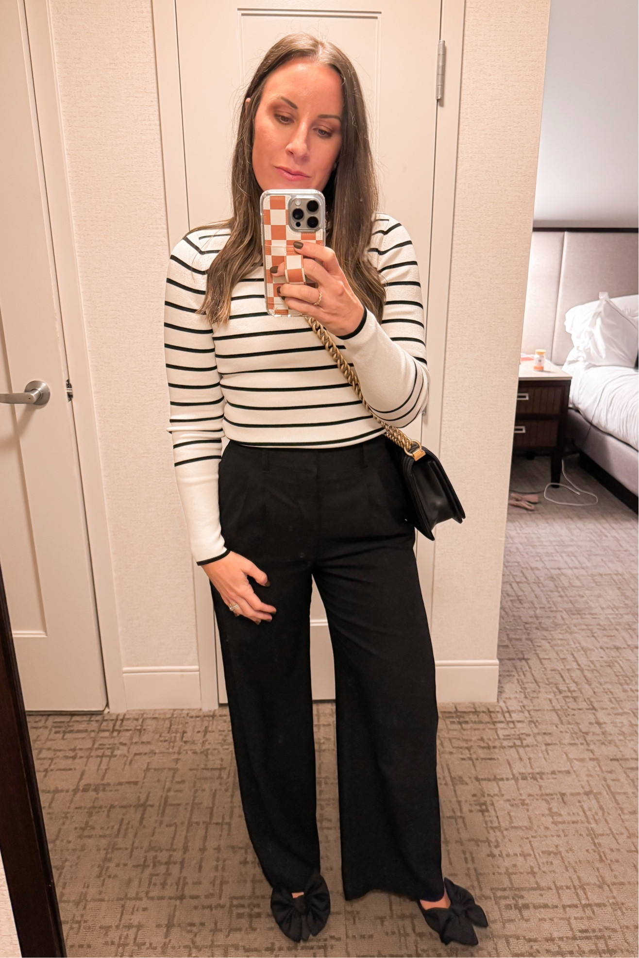 Business attire
Top: small
Pants: 4
Shoes: 9


#LTKSeasonal #LTKshoecrush #LTKworkwear