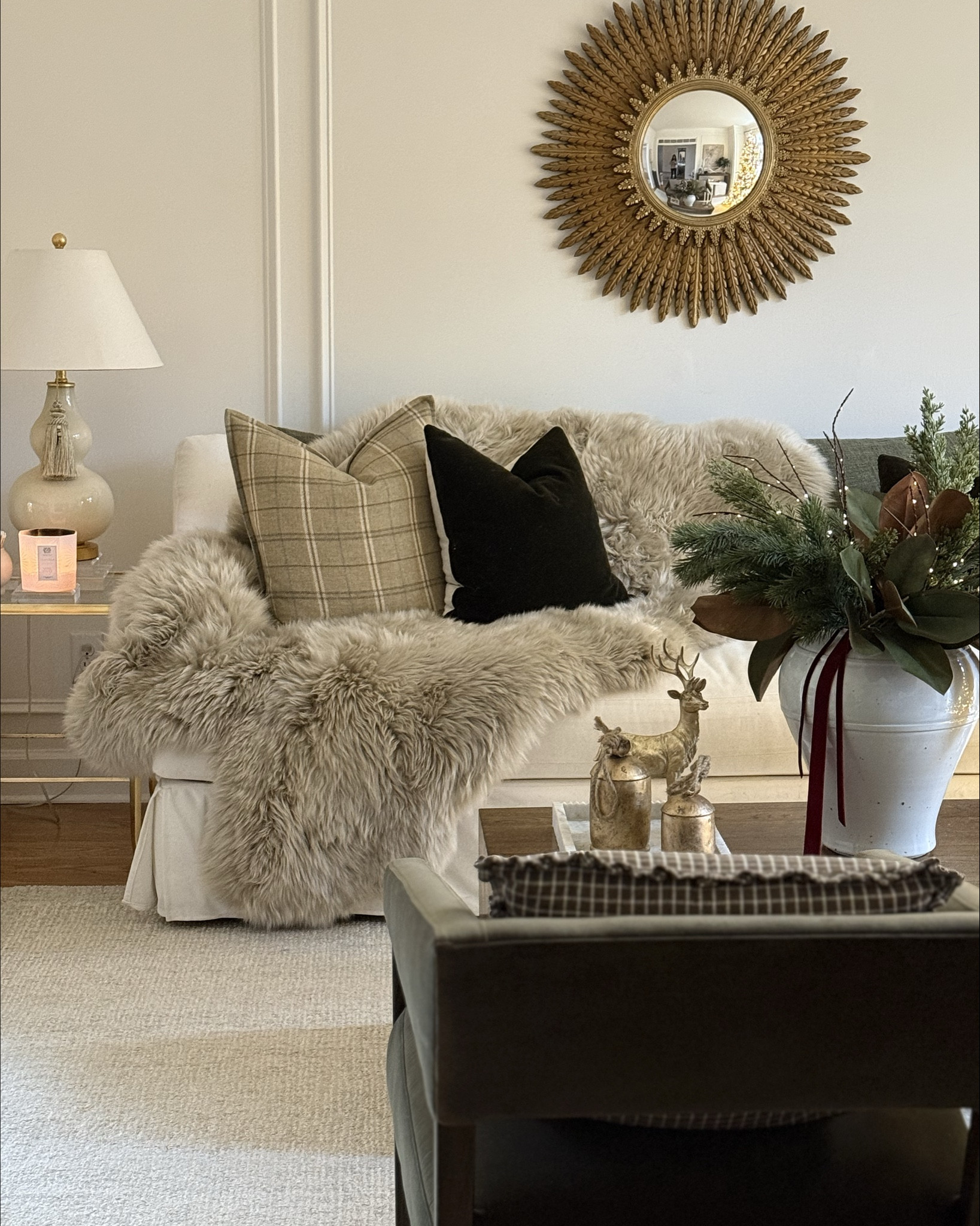 This is next level cozy with this @overlandsheepskin 4 pelt rug. It’s insanely soft and super plush. I got it in taupe, and it’s the perfect neutral color.  #ad

#myoverland #overlandsheepskin

#LTKHome