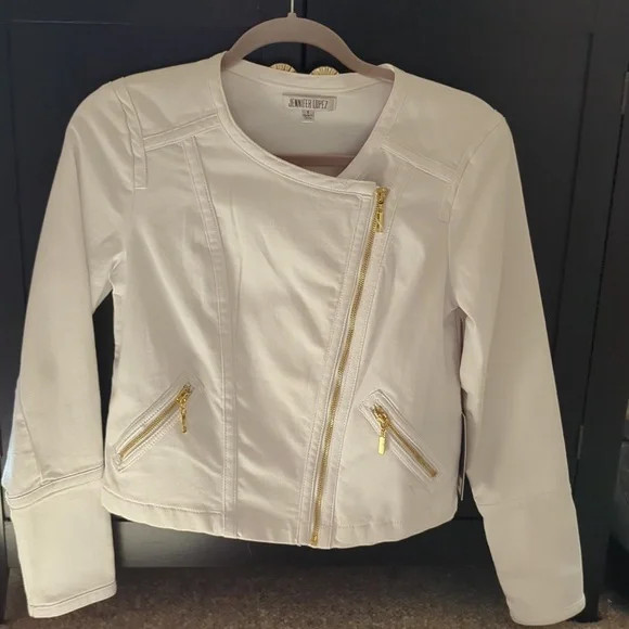 Jennifer Lopez Elegant White Jacket with Gold Accents | Poshmark