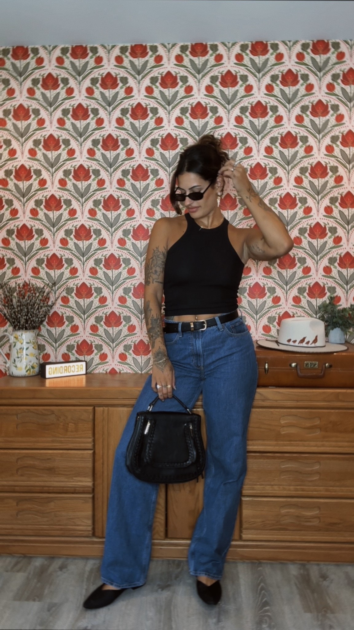 Subtle cool girl outfit 😎 

#LTKSeasonal #LTKSaleAlert #LTKStyleTip