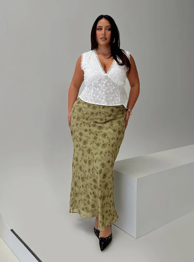 Piazia Maxi Skirt Green Curve | Princess Polly US