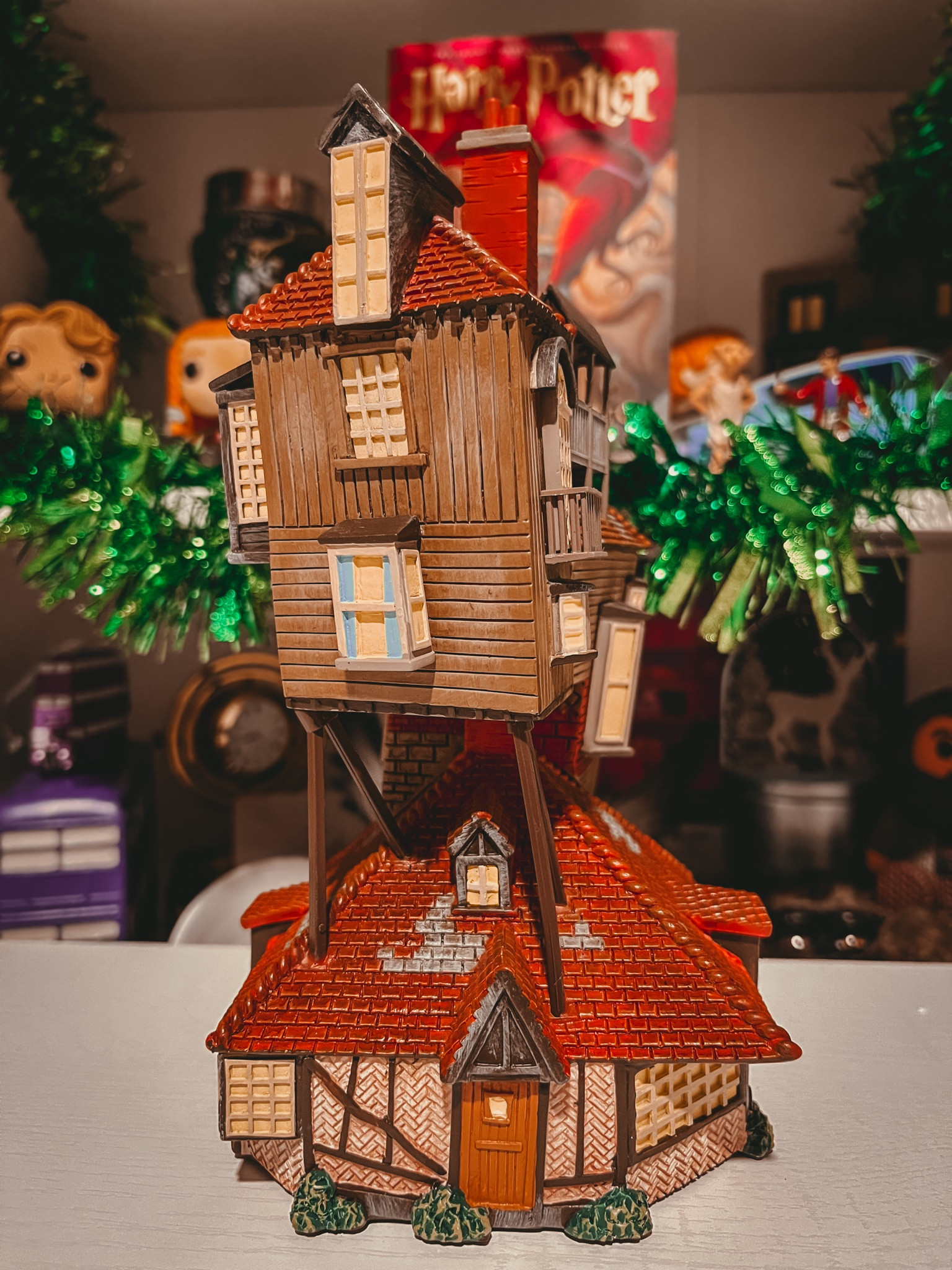 It’s not much but it’s home 🧡✨

The Burrow from Department 56 is currently on sale and is a perfect gift for any potterhead! Take advantage of the sale now!! 

#harrypotter #harrypottercollection #hp #weasley #theburrow

#LTKHoliday #LTKGiftGuide #LTKSeasonal