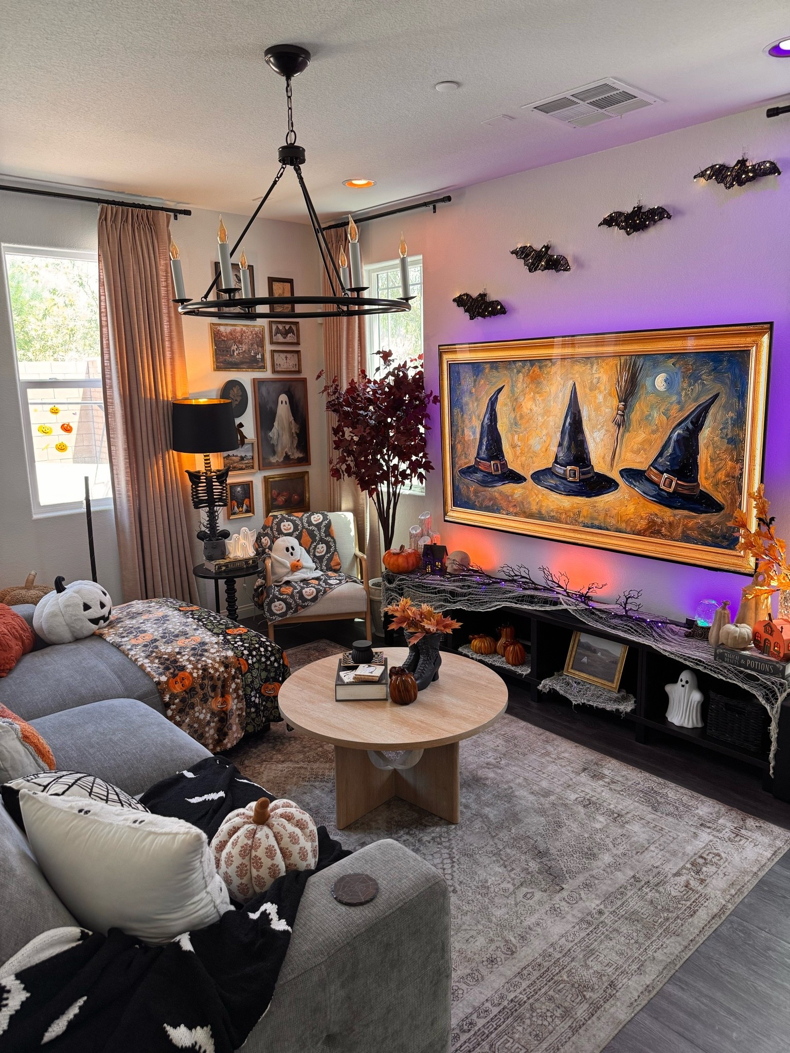 Living Room Halloween decor 🎃 #halloween

#LTKSeasonal