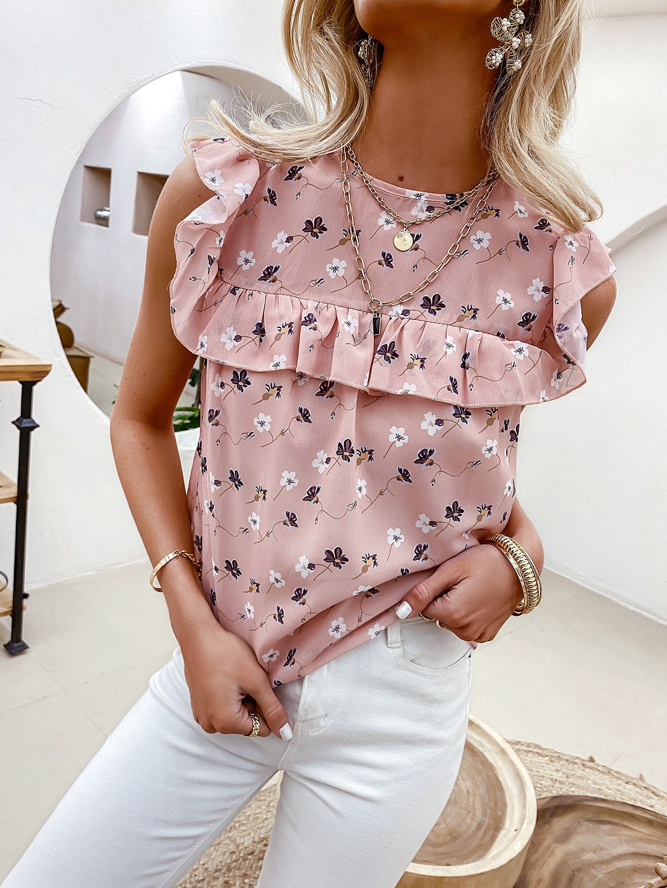 Simplee Ruffle Trim Keyhole Back Floral Top | SHEIN