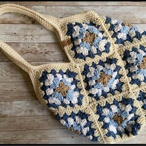 Crochet Tote Bag in Blue and Cream | Poshmark