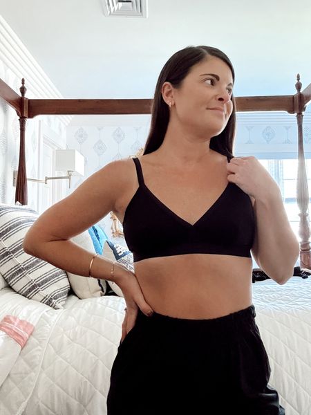 Finally! A bra that fits my 8 month postpartum upper half 🙏🏼 No underwire, SO comfortable & supportive 👏🏼 Wish I got these sooner but happy to have them now - also perfect for pregnancy & most styles are nursing-friendly too! 


#LTKfamily #LTKbump #LTKbaby