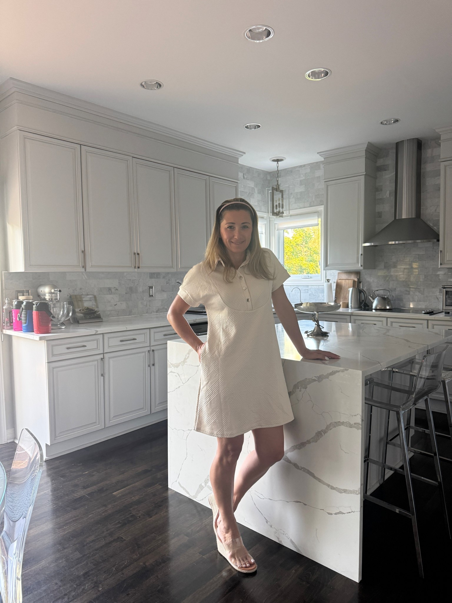 Back to School Mom Outfit (dress & shoes)


#LTKFindsUnder50 #LTKWorkwear #LTKStyleTip