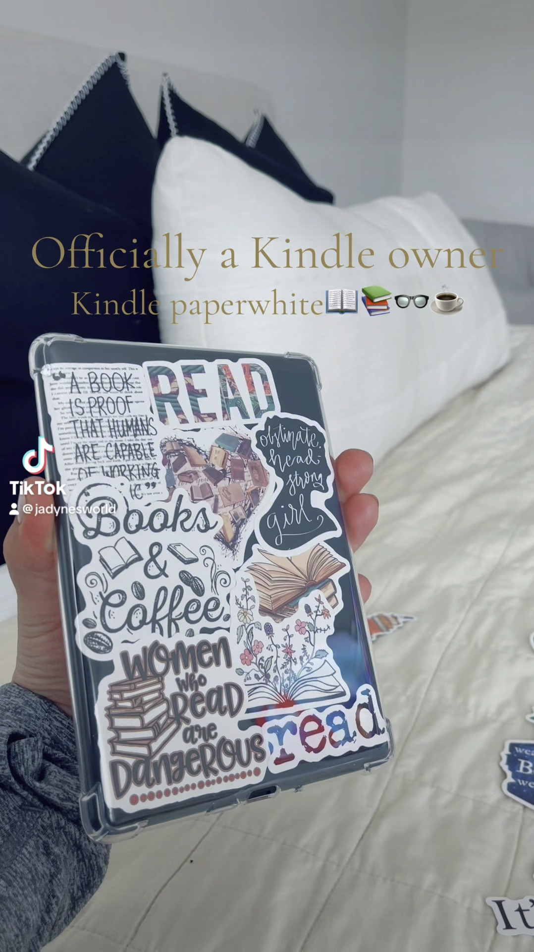 Finally a Kindle Girly📖☕️🤍

#LTKVideo #LTKGiftGuide
