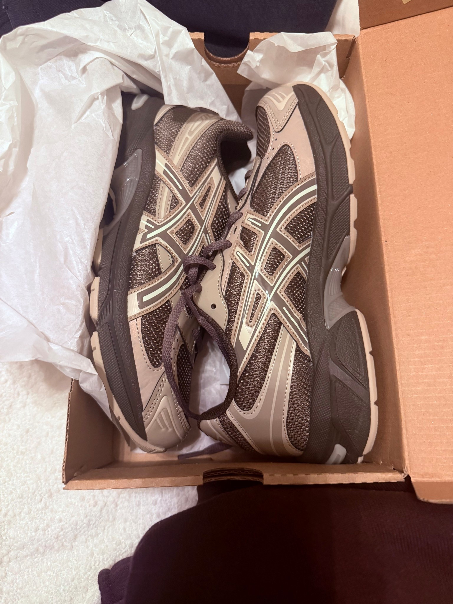 The perfect neutral sneaker! 

#LTKgrwm #LTKActive #LTKootd