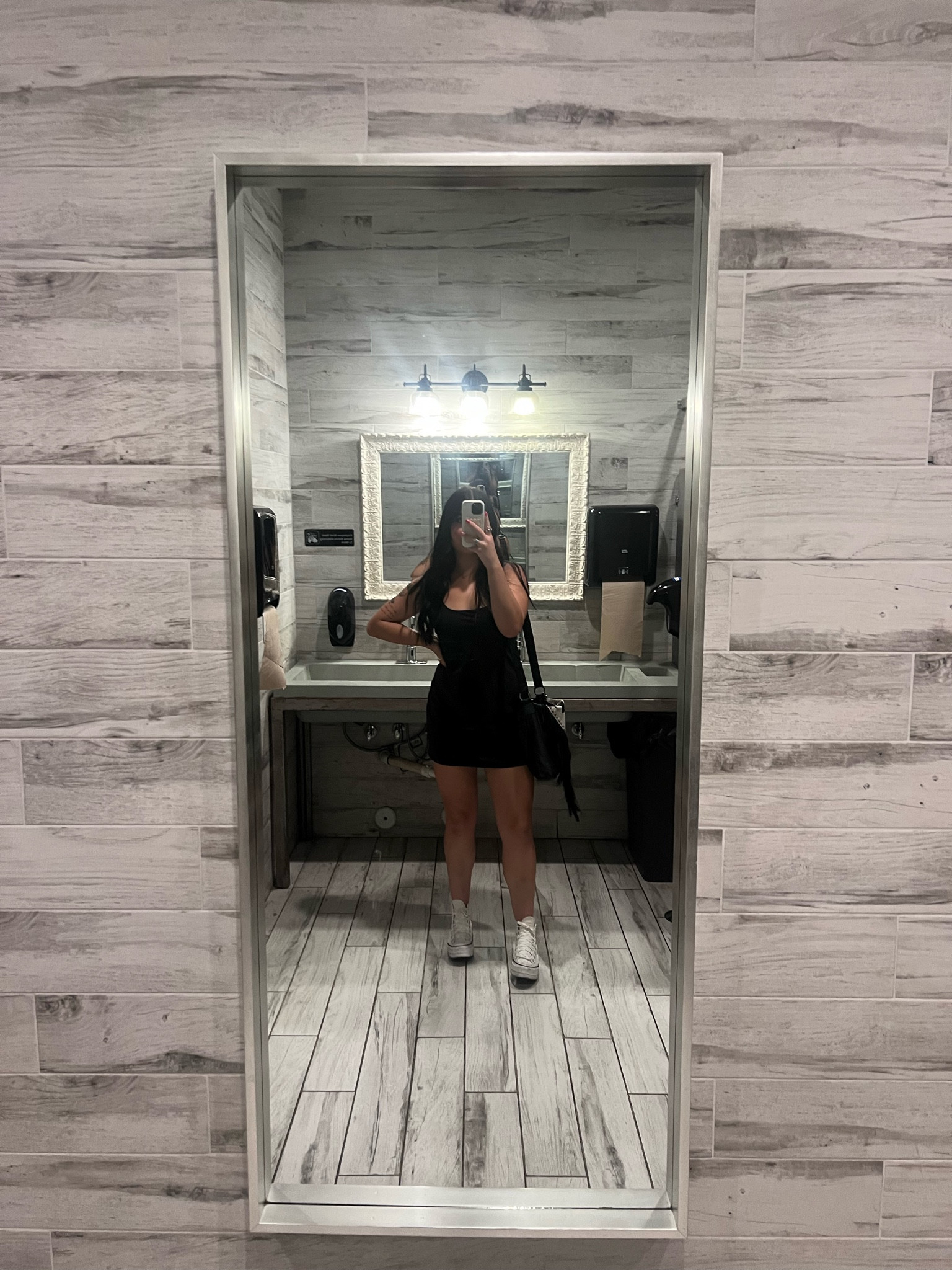 LIVING in these abercrombie dresses, they’re so comfy 😭🫶🏼