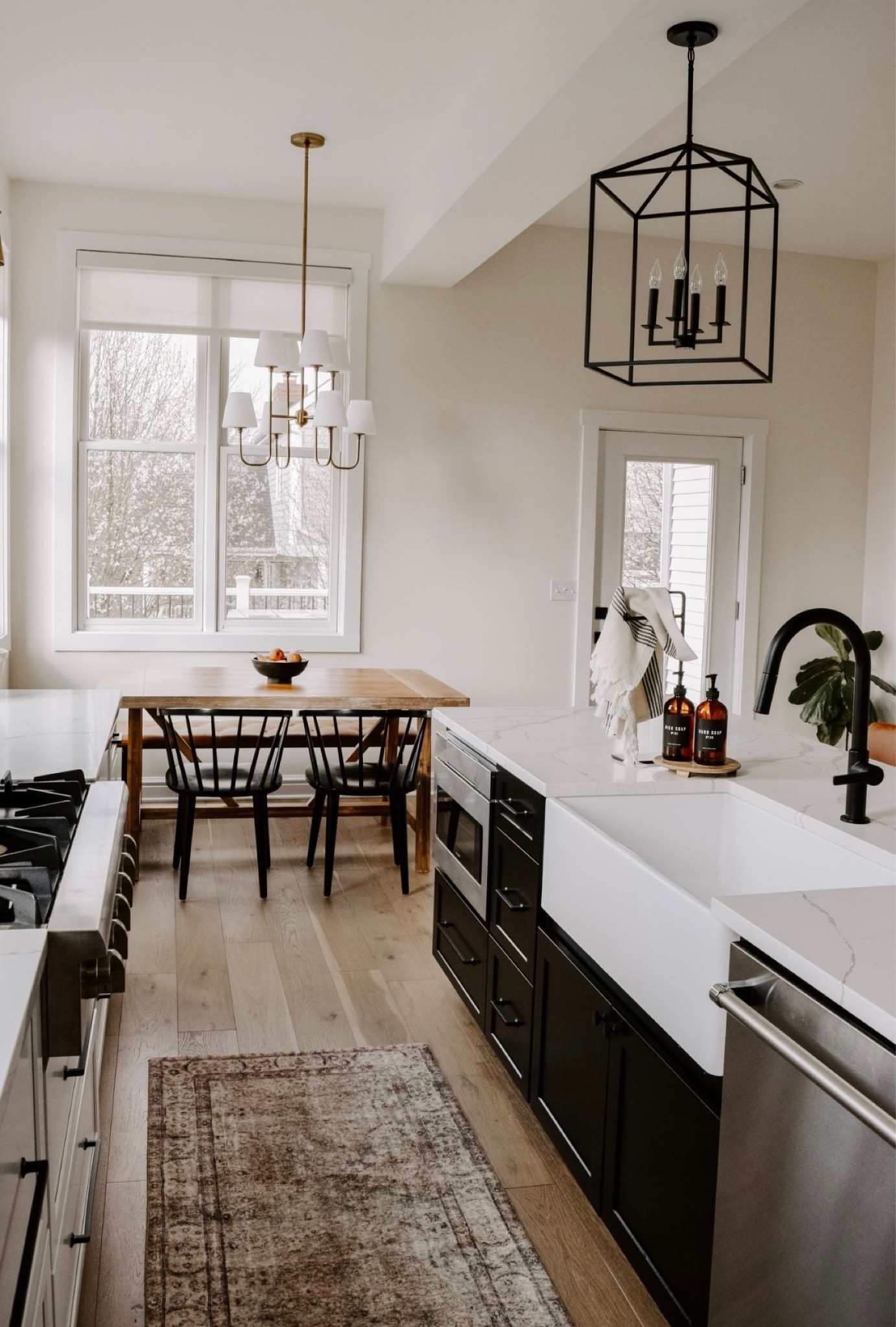 Neutral kitchen fall decor


#LTKhome #LTKSeasonal #LTKunder50