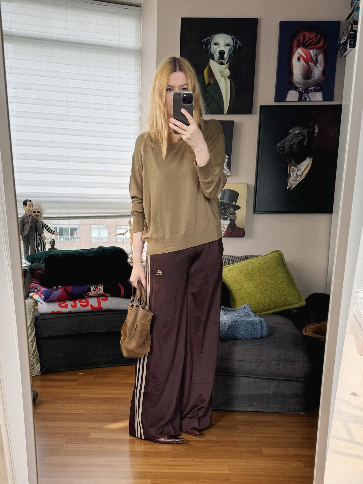 New pants.
Boots and bag are vintage. 
 •
#summerlook #vintageceline  #torontostylist #StyleOver40  #secondhandFind #fashionstylist #slowfashion #FashionOver40  #MumStyle #genX #genXStyle #shopSecondhand #genXInfluencer #genXblogger #secondhandDesigner #Over40Style #40PlusStyle 


#LTKFindsUnder100 #LTKStyleTip #LTKOver40