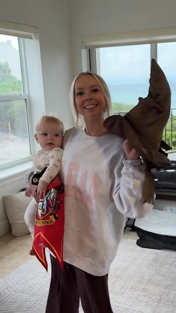 Ellie picked the right house! Gryffindor for the win!

#LTKHome #LTKBaby #LTKVideo
