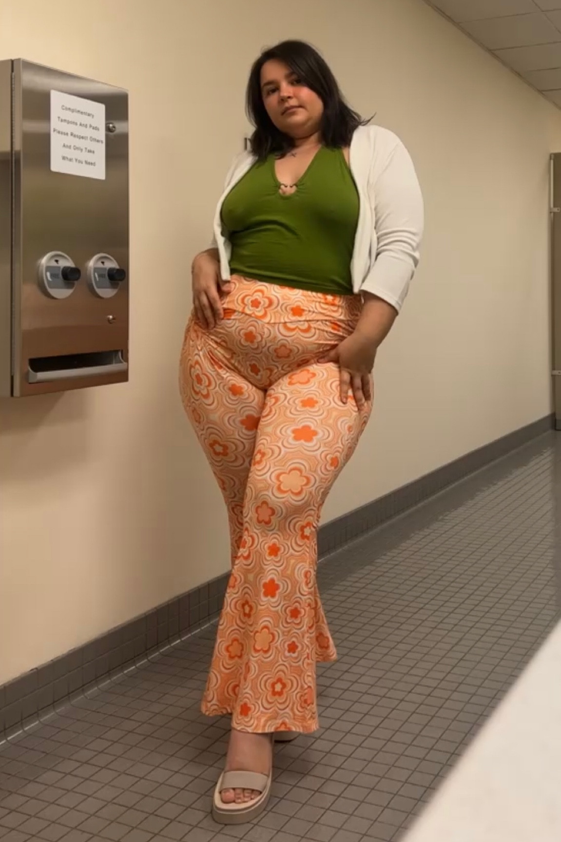 Casual spring fit 

#LTKstyletip #LTKSeasonal #LTKcurves