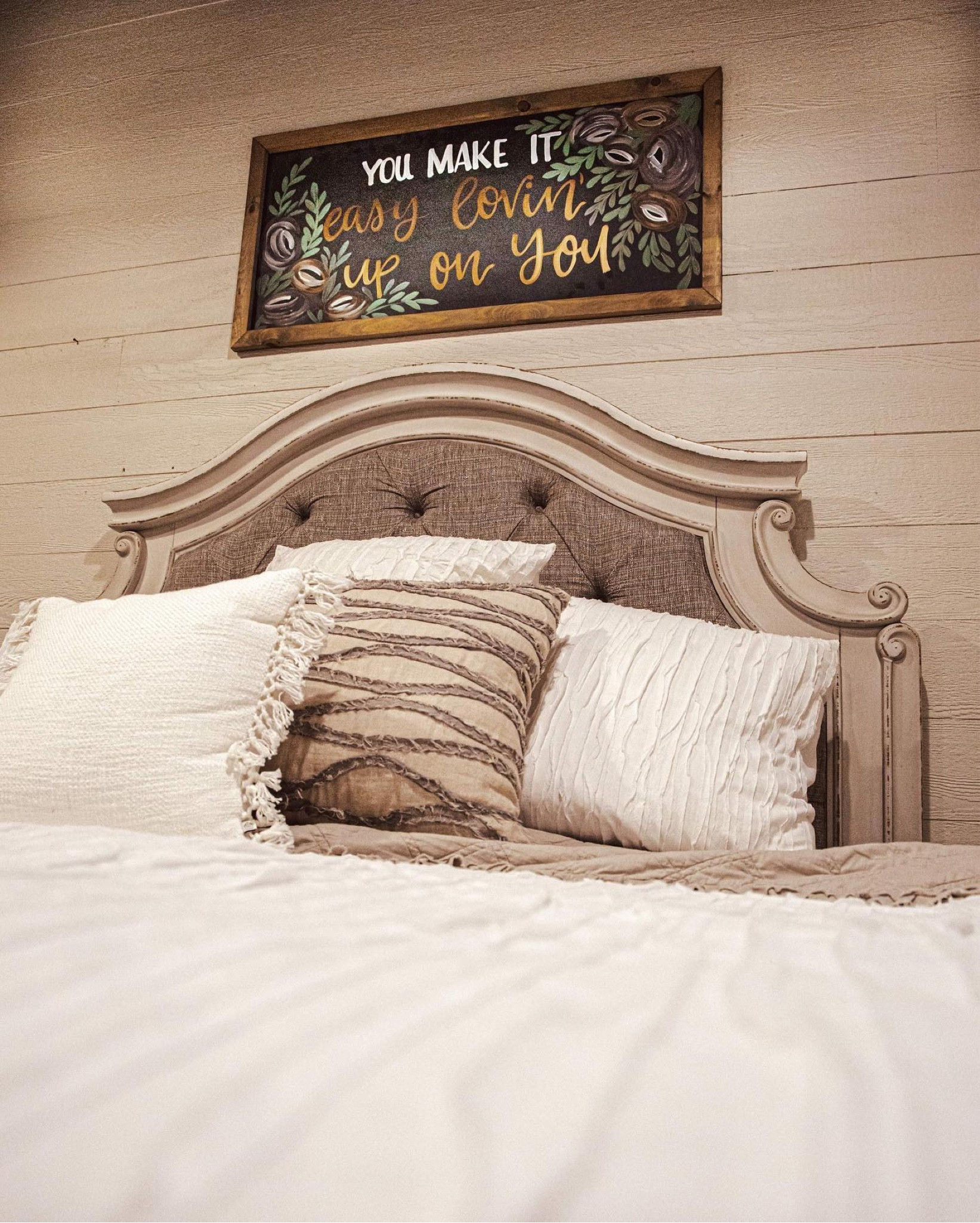 February 7- White. 
Love that my bedding makes my beds like a cozy, fluffy white cloud!

#365photochallenge #photooftheday #white #bedroom #bedroomdecor #bedding #farmhousedecor #home #homedecor #shiplap

#LTKStyleTip #LTKHome