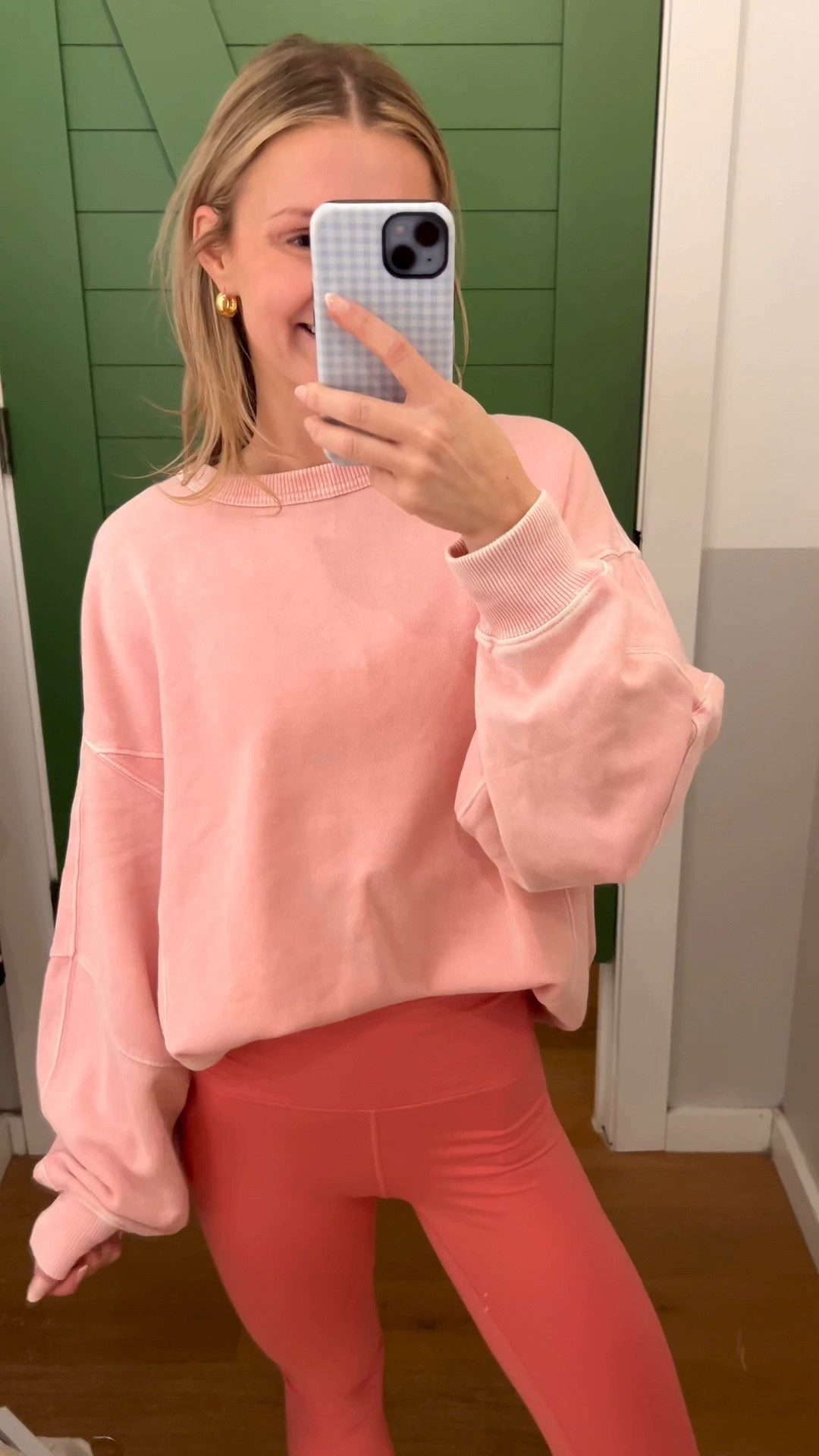 Another pink moment, on sale 💘

New ruched hugger leggings (40% off — $35.97) with the go-to sweatshirt. The cutest cozy combo! 

Wearing and XS in both. 



#valentinesoutfit #pinkoutfit #valentinesvibes #pinkvibes #heartdetails #comfystyle #cozyfits #athleisurewear #everydaystyle #casualoutfits #aerie #aeriefinds #aeriestyle #aerieoutfit #aeriesale

#LTKValentine #LTKSaleAlert #LTKActive