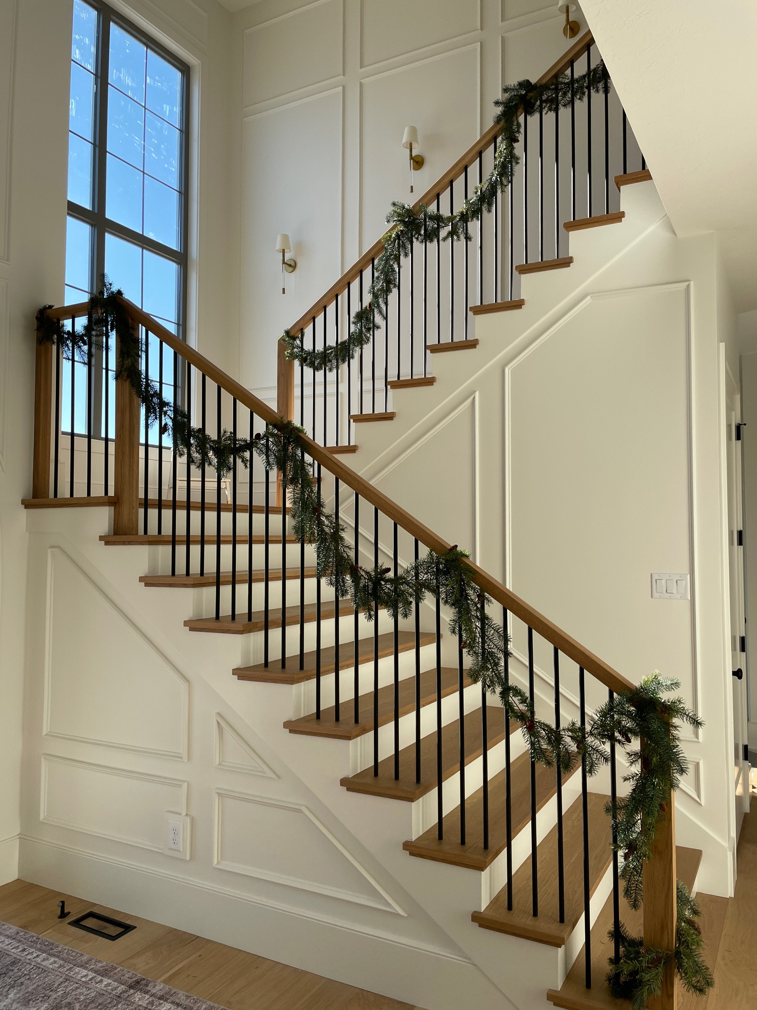 Garland 

#LTKhome #LTKHoliday #LTKSeasonal