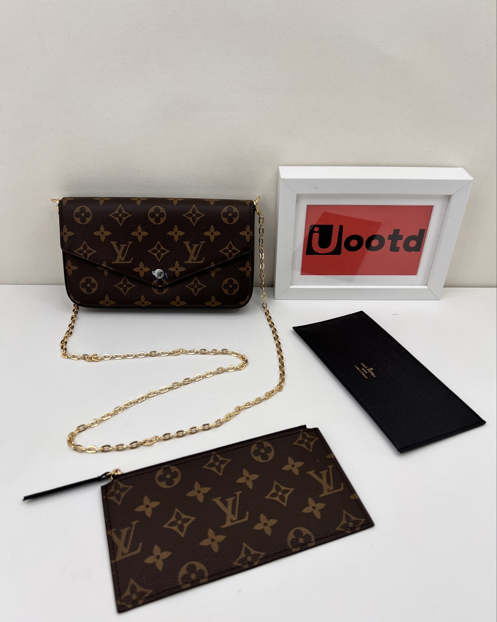 LV triple Handbag shoulder Bag crossbody Bag wallet 

#LTKfitness #LTKfindsunder50 #LTKGiftGuide