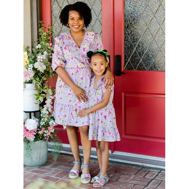 The Pioneer Woman Mommy and Me Toddler Girl Ruffled Puff Sleeve Dress, Sizes 12 Months-6X | Walmart (US)