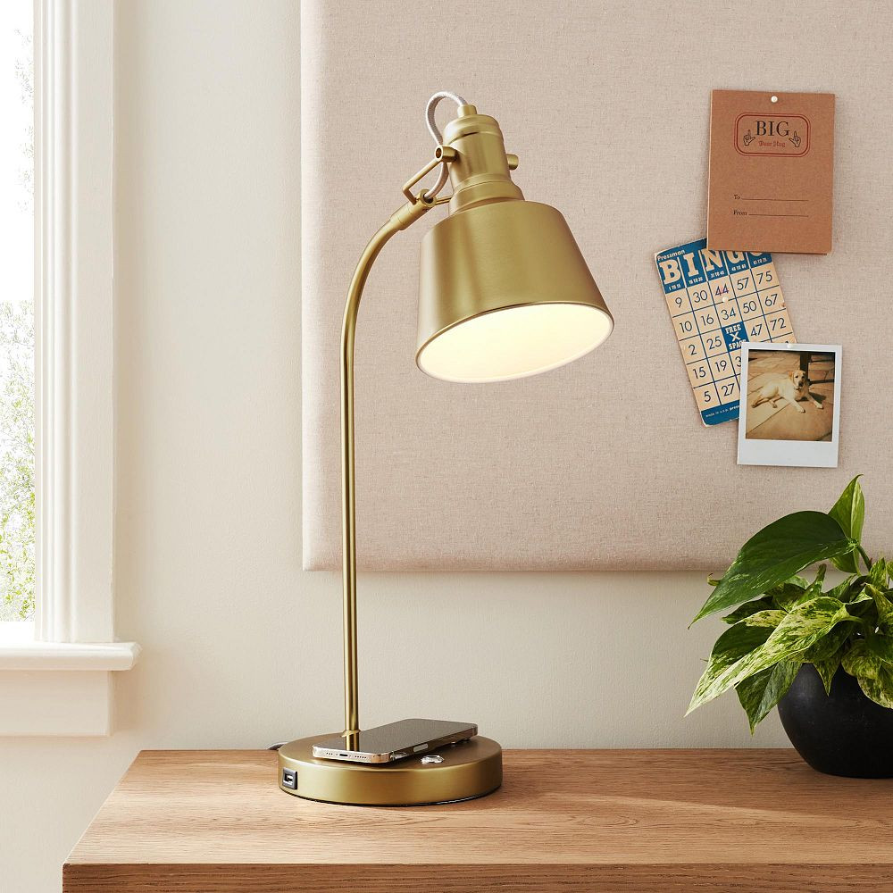Taylor Wireless Charging Task Lamp with USB | Pottery Barn Teen