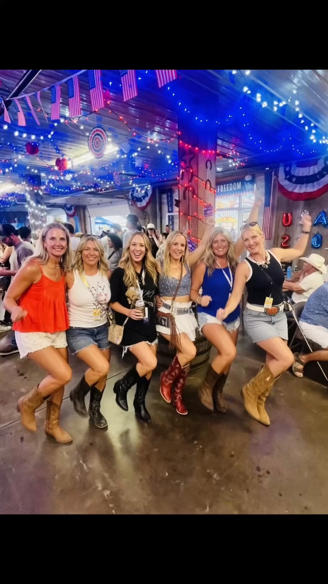 🤠What are you wearing to your county fair? 
Tucker Wetnore performed last night and he was 🔥@levi @zsupplyclothing @VICI 
#rodeo #nashville #countryconcert

#LTKdayinmylife #LTKootd #LTKTravel