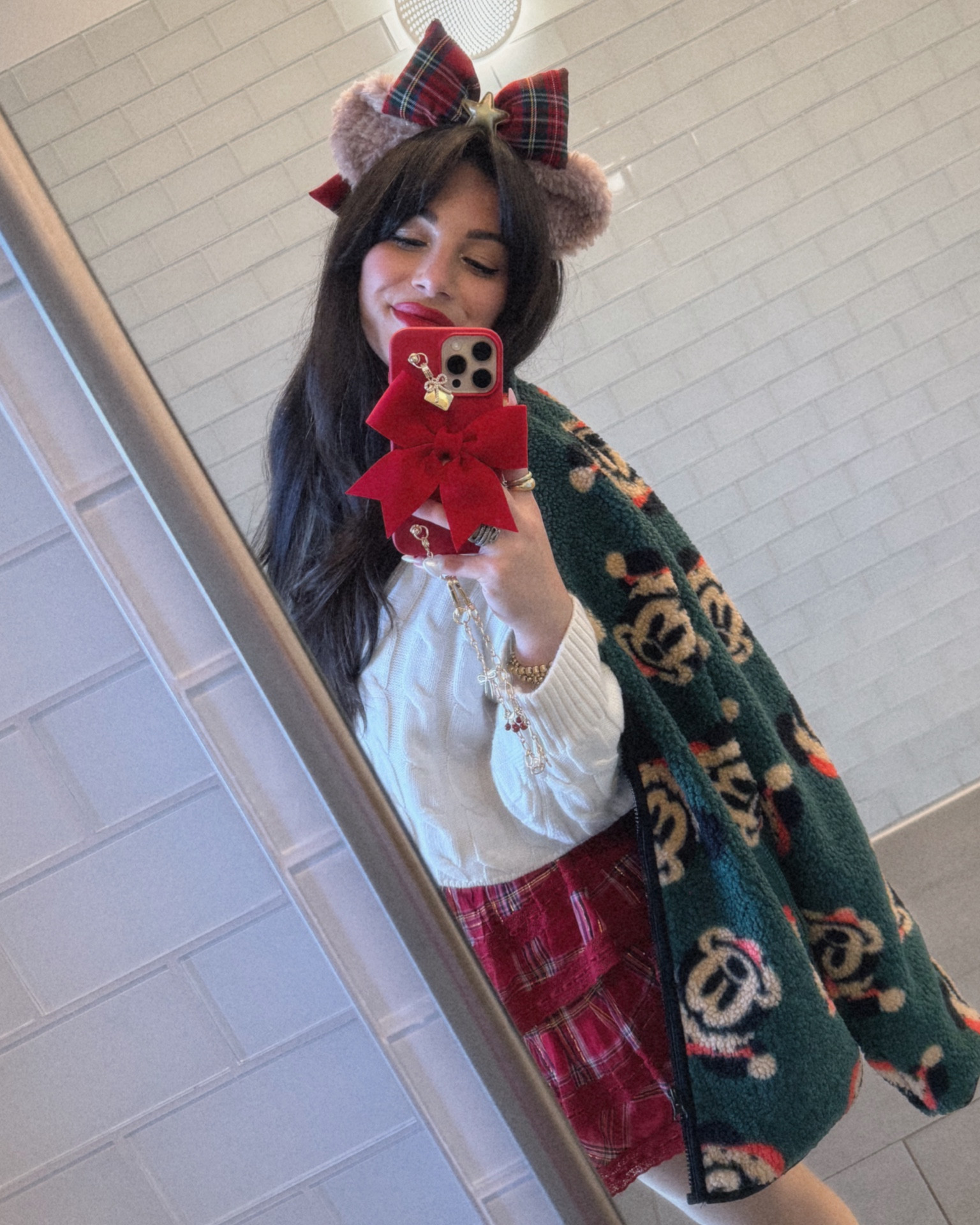 the cutest holiday phone case for the season!phone

#LTKSeasonal #LTKStyleTip #LTKGiftGuide