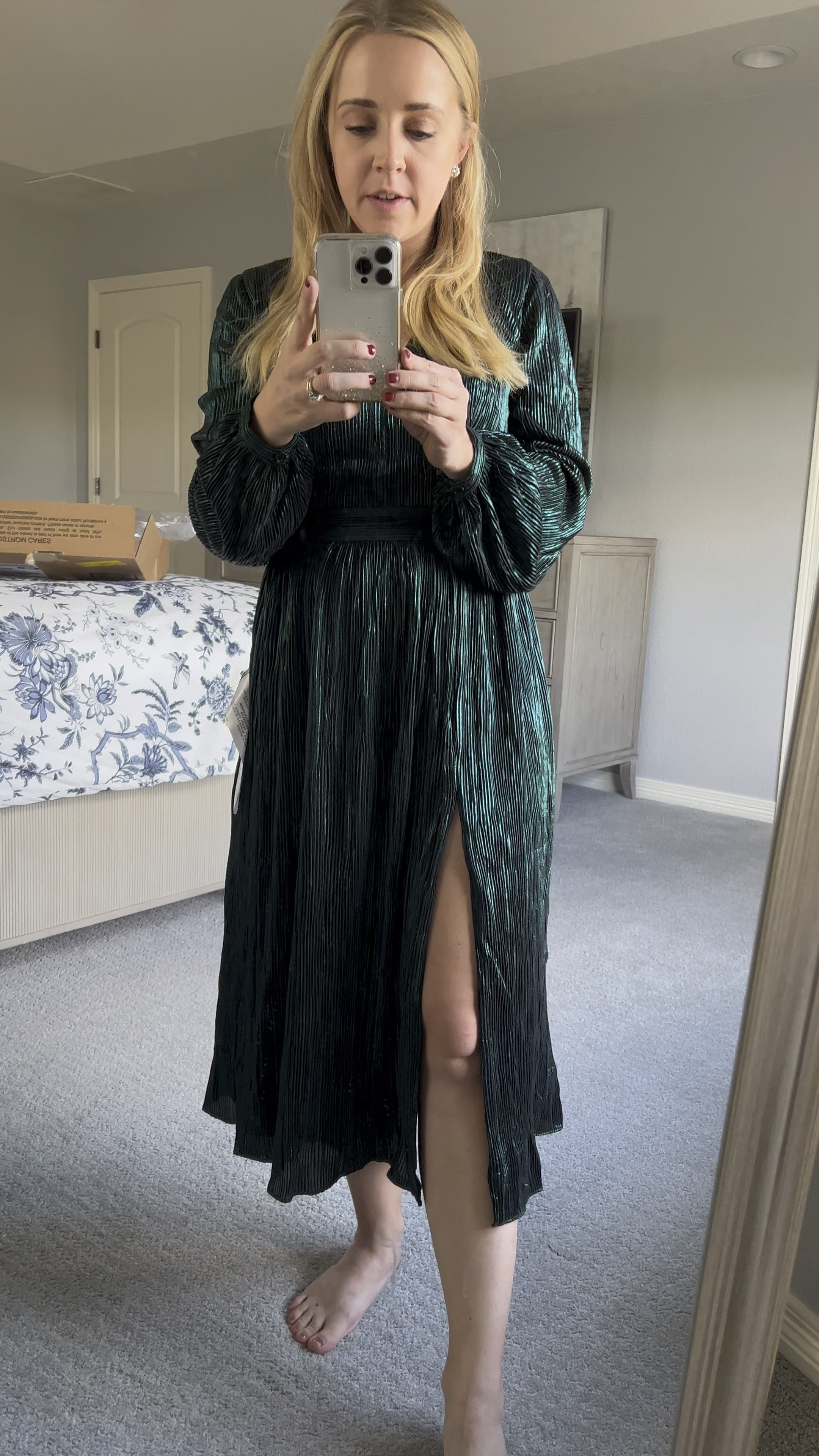 This long sleeve metallic dress is gorgeous for a fall or winter wedding. Fits snug, suggest sizing up. Restocked in size small. 
Fall wedding. Wedding guest. Wedding outfit. Cocktail dress. 

#LTKwedding