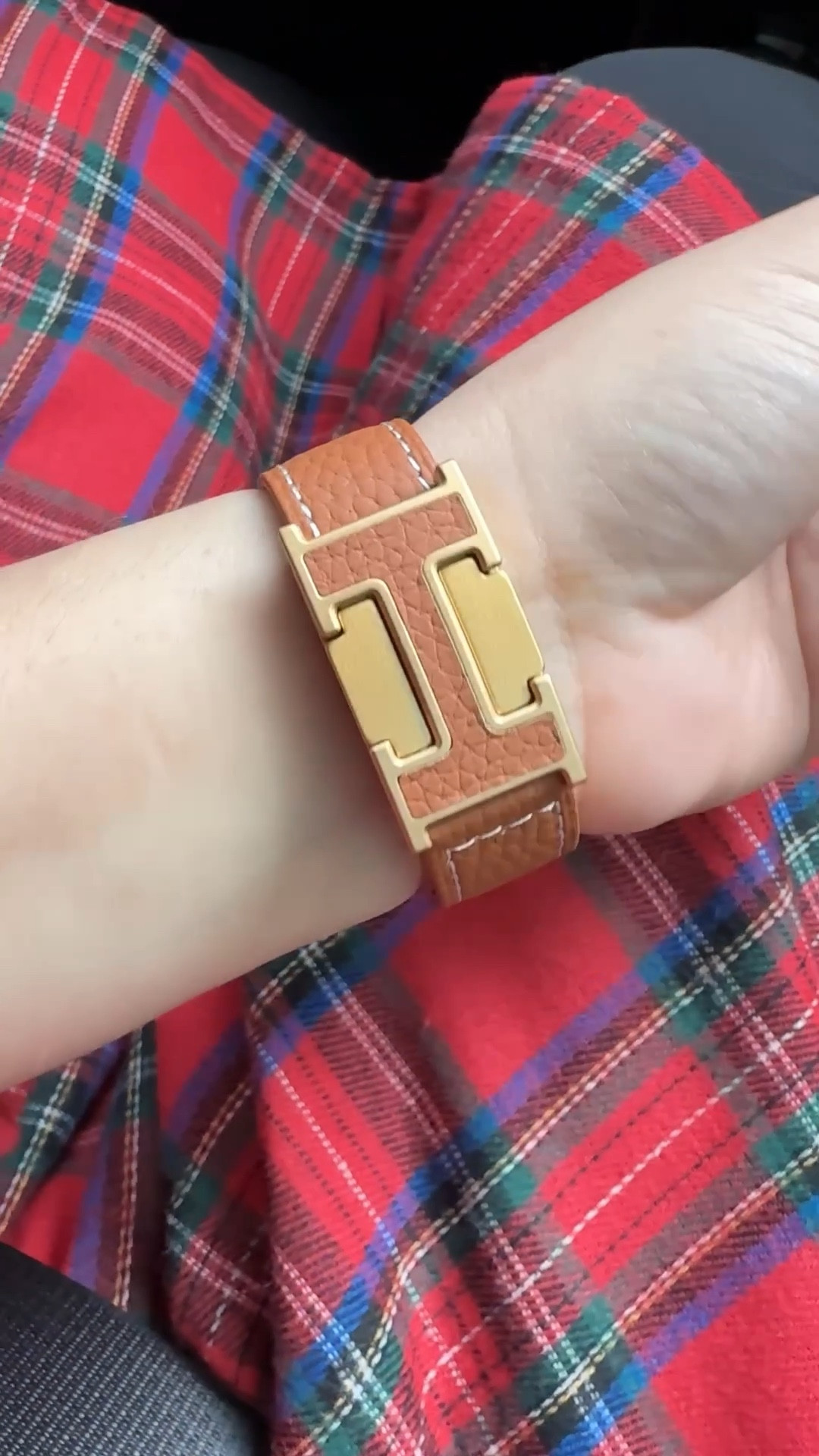 Obsessed with this designer inspired watch band!

#LTKmomlife #LTKFindsUnder50 #LTKootd