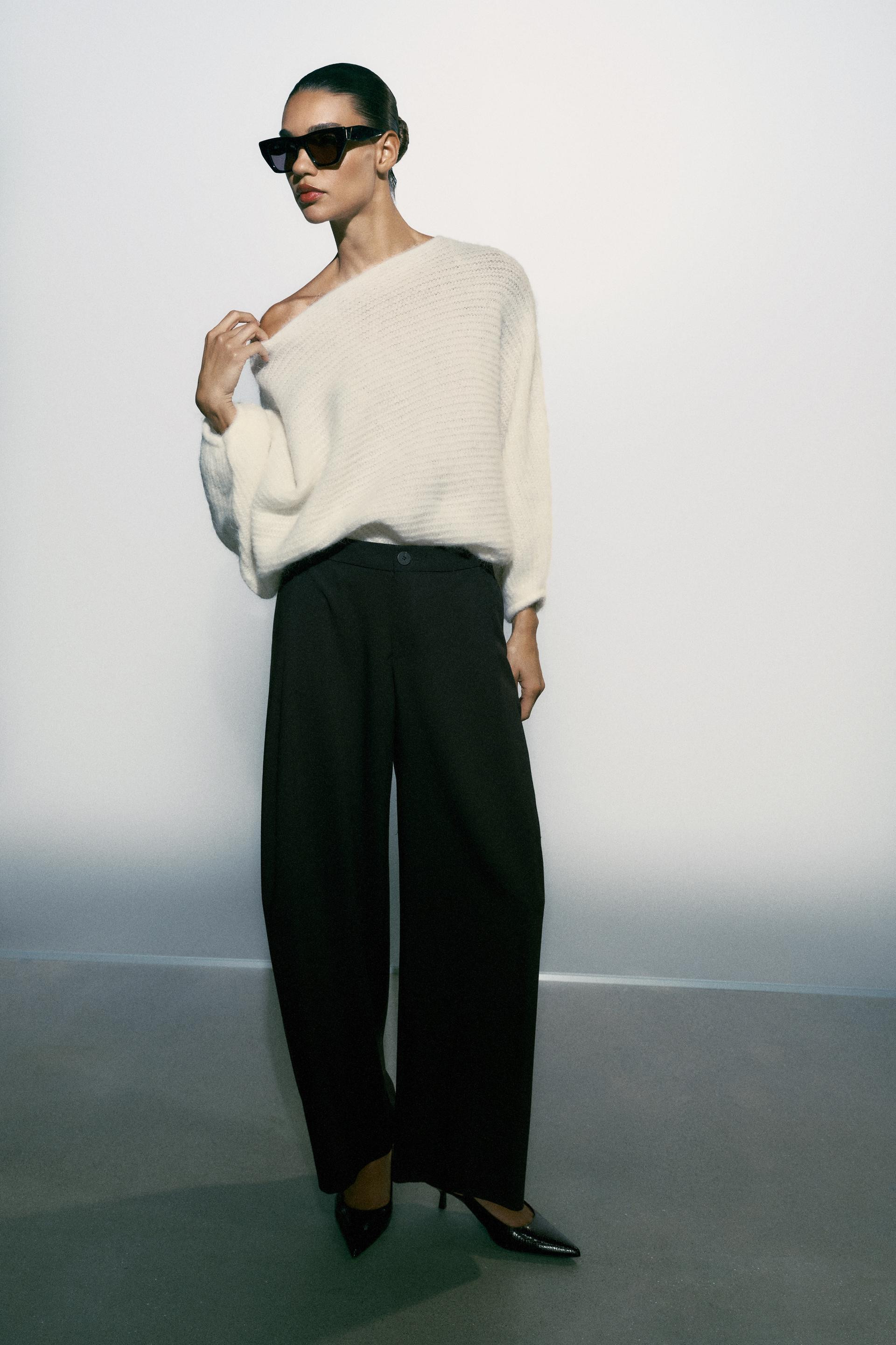 Zara - Darted Barrel-Leg Trousers - Black / Ecru - M - Woman | Zara UK