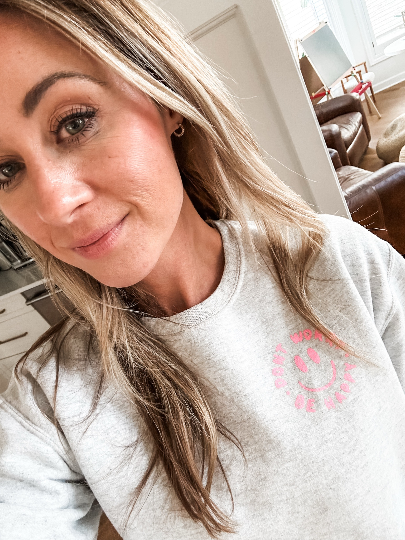 My favorite crew neck sweater ❤️ don’t worry/be happy/phil 4

#LTKGiftGuide #LTKFindsUnder100 #LTKStyleTip