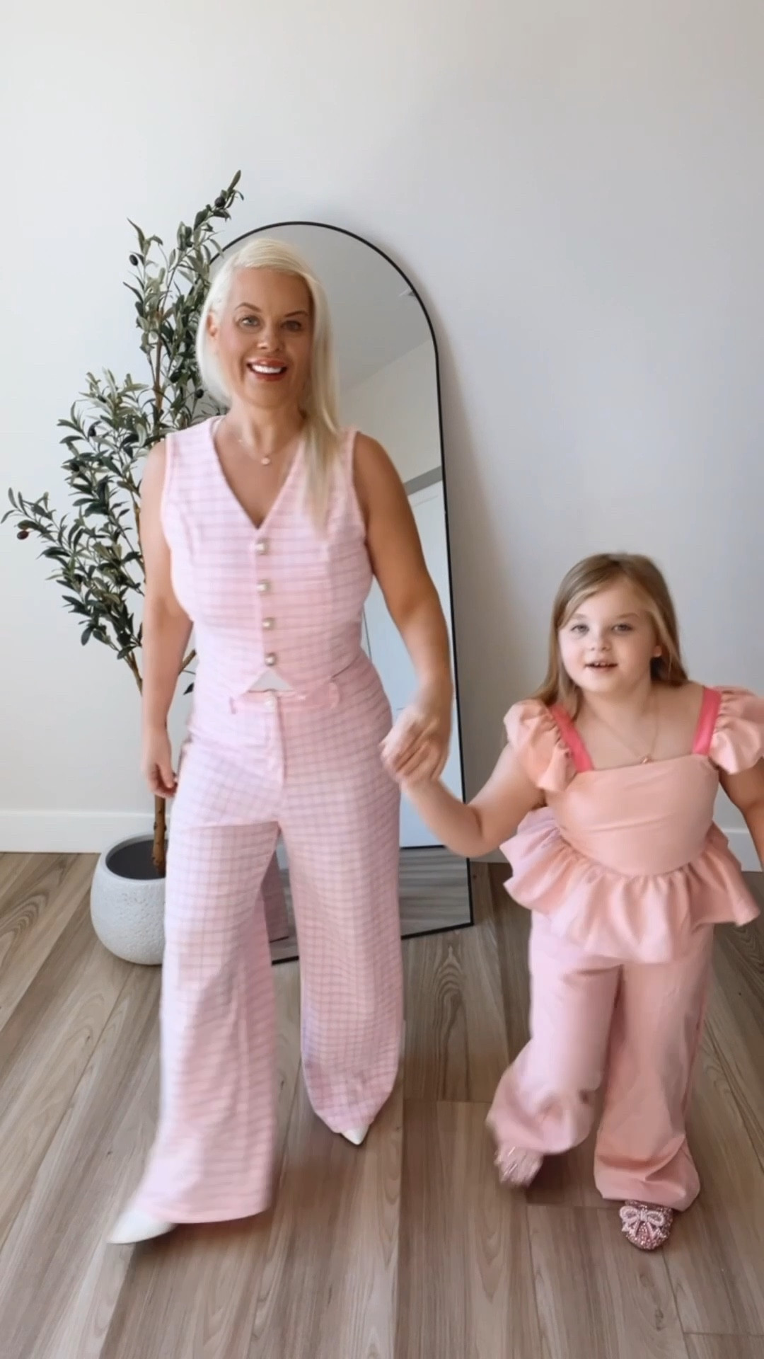 Mommy and me spring looks 😍💕

#LTKmomlife #LTKPetite #LTKKids