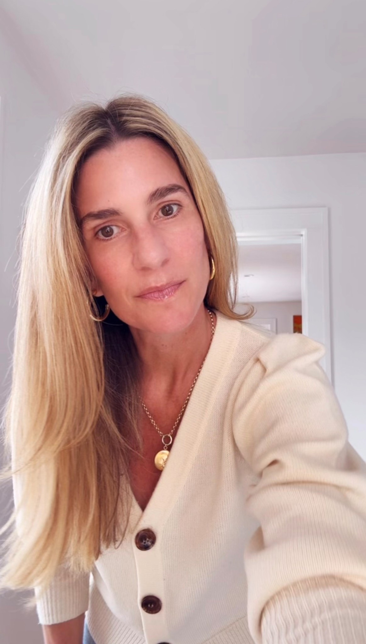 Several hair questions today so I’m linking everything I use here.

#LTKBeauty #LTKOver40 #LTKgrwm