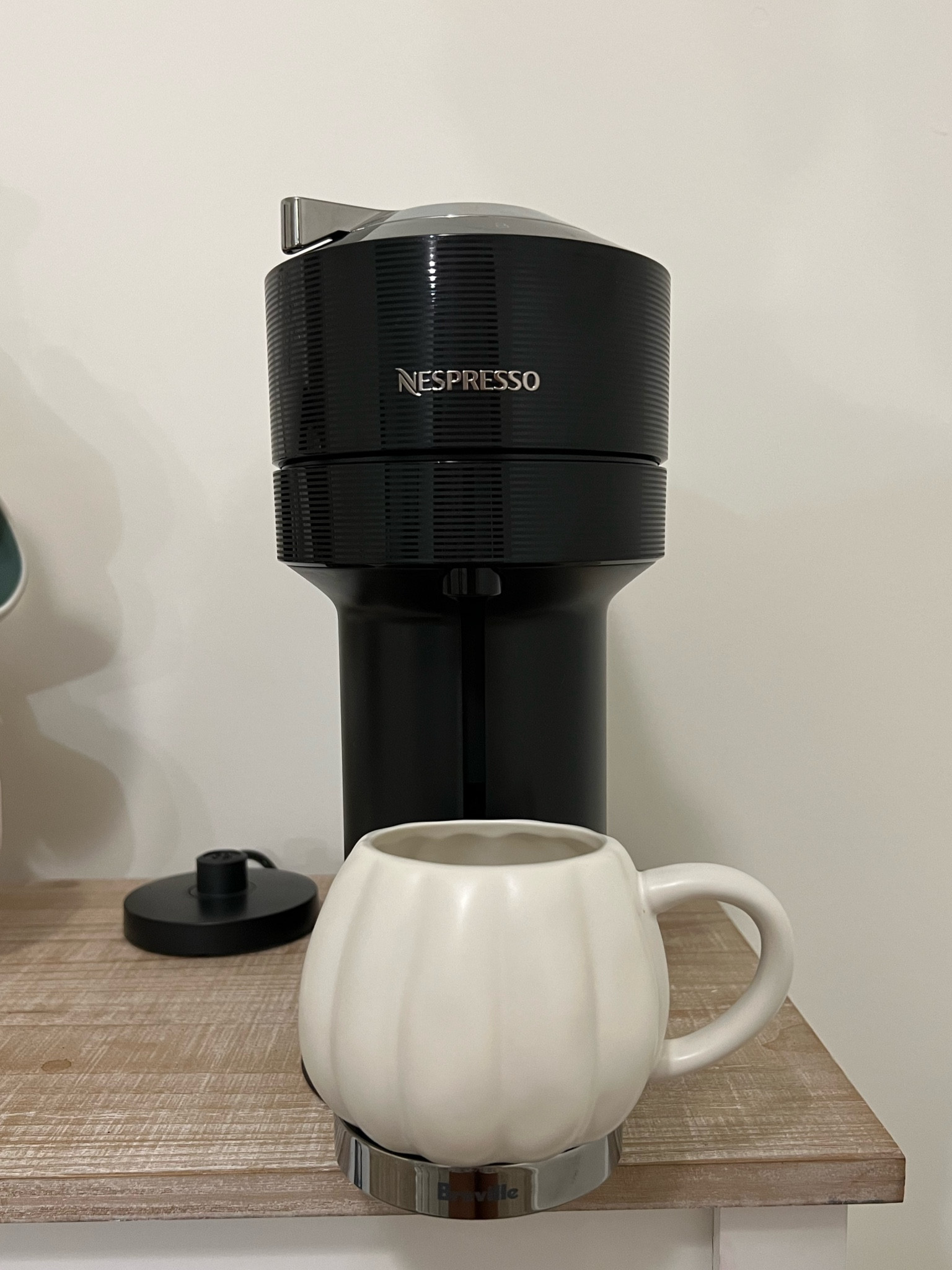 Fall mug, pumpkin mug, nespresso machine, nespresso, frother

#LTKhome #LTKHalloween