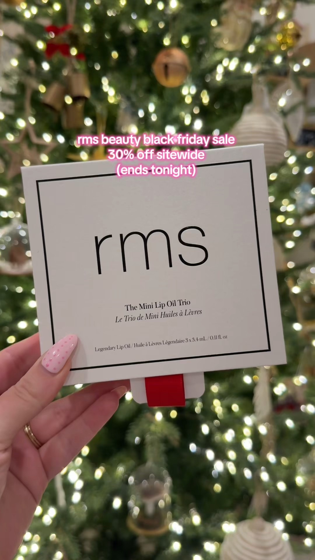 #ad @rmsbeauty is offering 30% off site wide for Black Friday! Ends tonight!!! Such beautiful gifts for the beauty lover 

#LTKSaleAlert #LTKGiftGuide #LTKCyberWeek