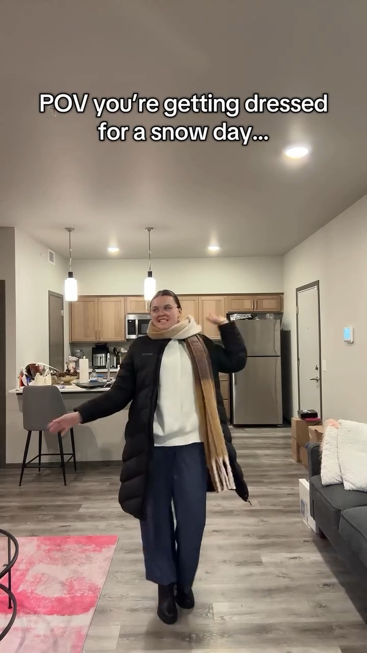 Comment GRINCH to shop 😆

Anyone else feel this way as soon as the snow hits!? I swear the grinch is my spirit animal this time of year!

#snowoutfit #coldweatheroutfit #coldweatheroutfits #grinchmas #grinch #snowday

#LTKgrwm #LTKMidsize #LTKHoliday