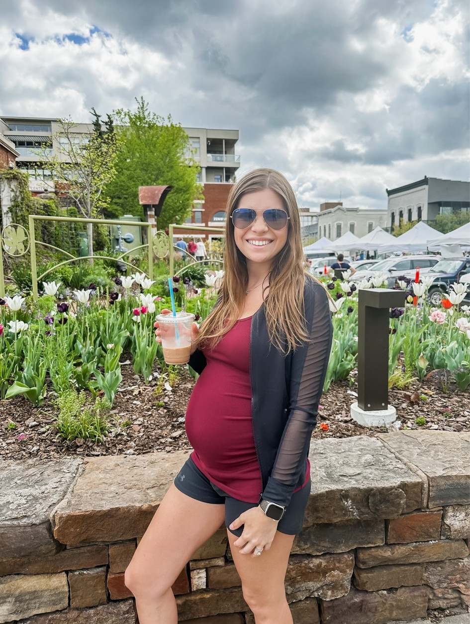 Bump-friendly farmers market spring look

#LTKfit #LTKbump #LTKSeasonal